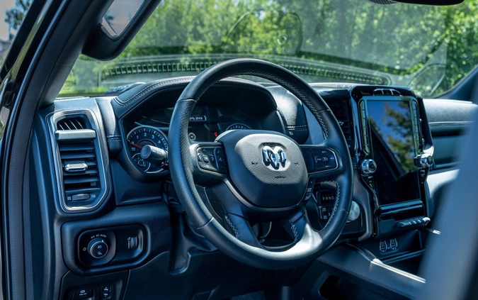 Dodge RAM cena 268000 przebieg: 18000, rok produkcji 2022 z Ropczyce małe 781